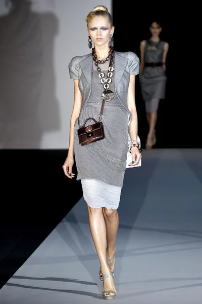 Look 1